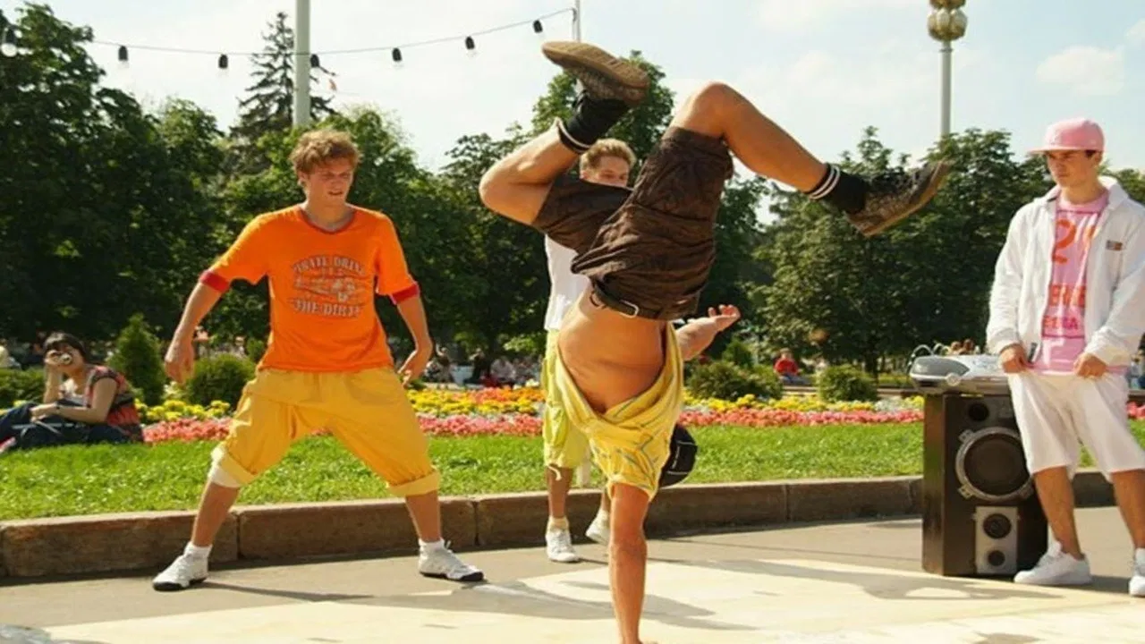 Step bay step backdrop