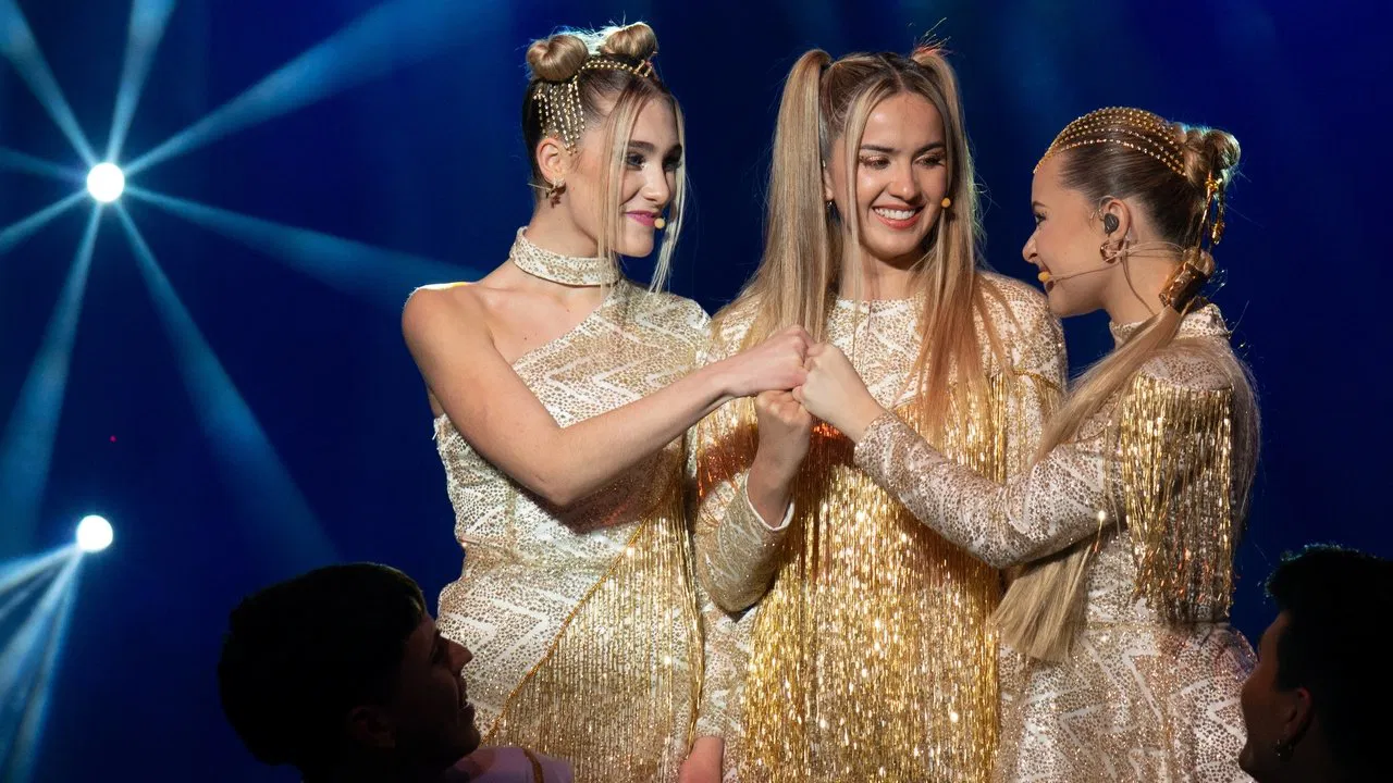 STM: Sé tú misma backdrop