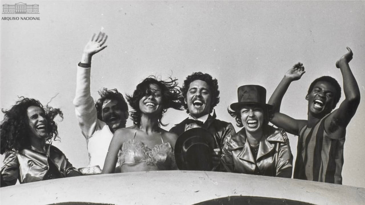 When Carnaval Comes backdrop