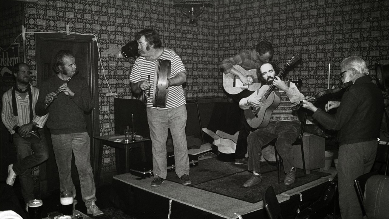 Dark Horse on the Wind backdrop