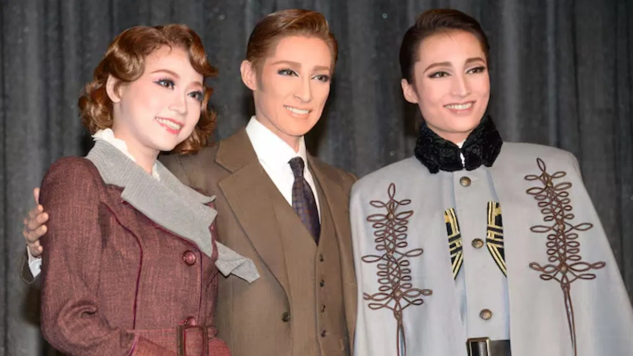 Arch of Triumph -From the Novel by Erich Maria Remarque- backdrop