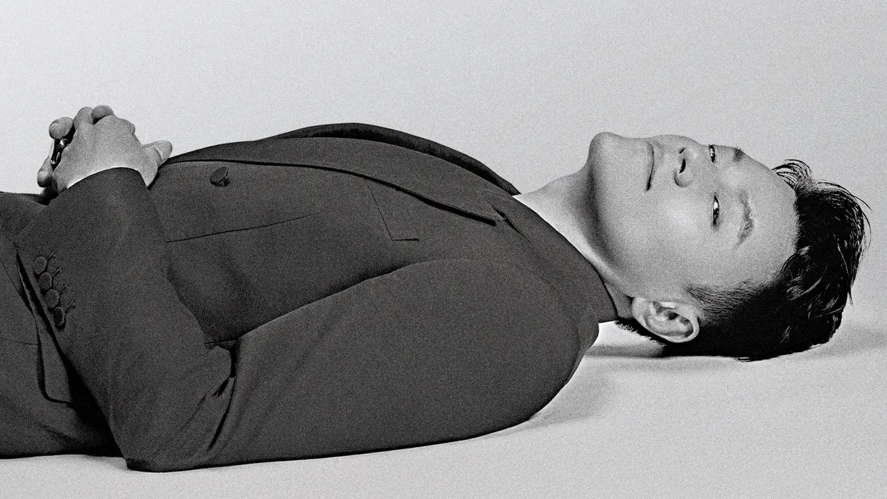 더 딴따라 backdrop