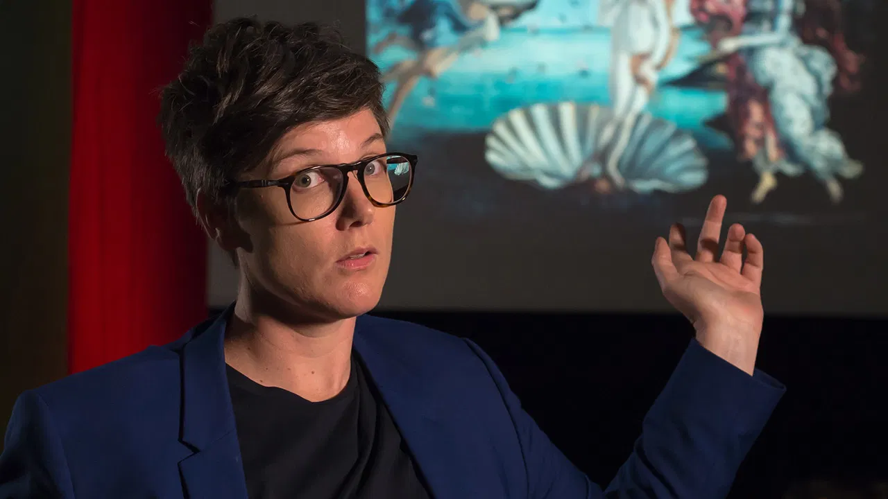 Hannah Gadsby's Nakedy Nudes backdrop