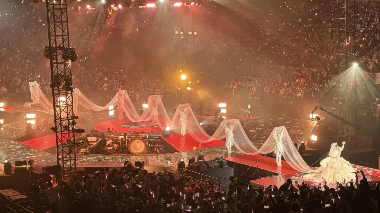 ayumi hamasaki ASIA TOUR ~24th Anniversary special @PIA ARENA MM~ backdrop