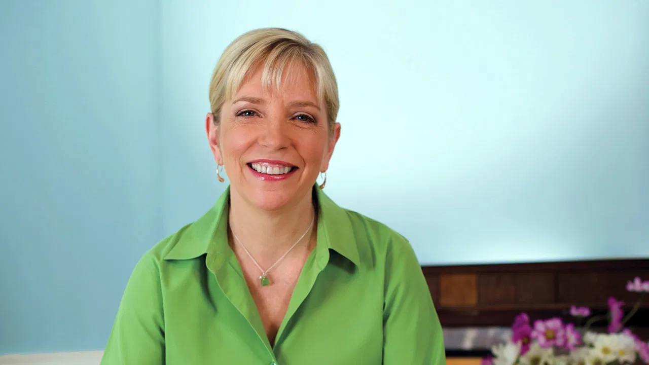 Sara's Weeknight Meals backdrop