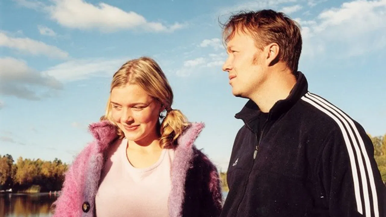 Pieniä eroja backdrop