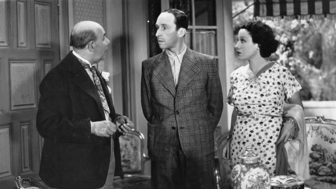 L'École des contribuables backdrop