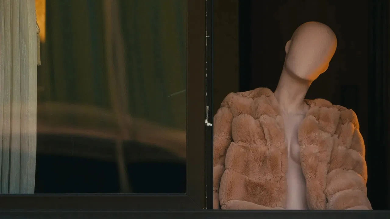 Olhos De Plástico backdrop