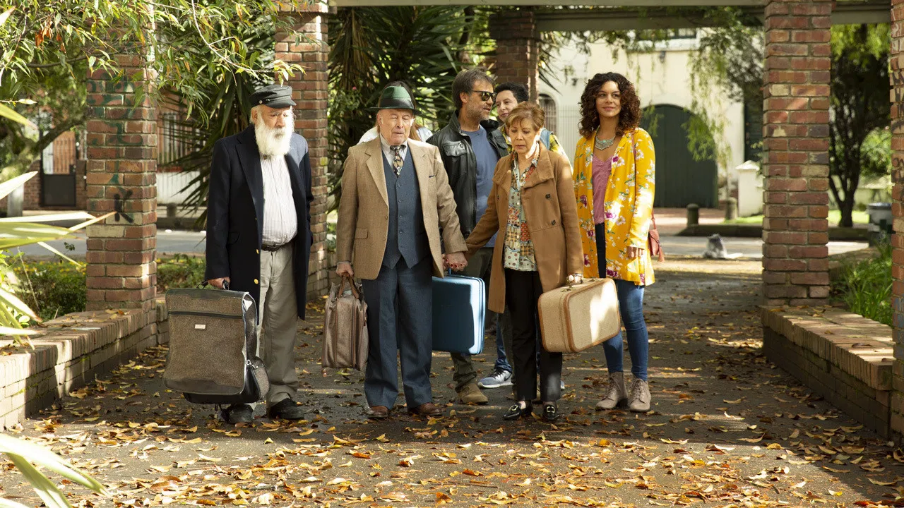 La de Troya backdrop