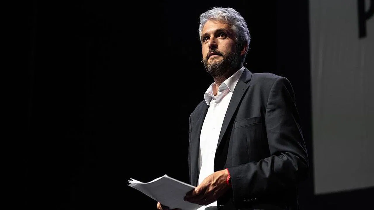 Pfff... A lecture by Pierre-Emmanuel Barré & Guests backdrop