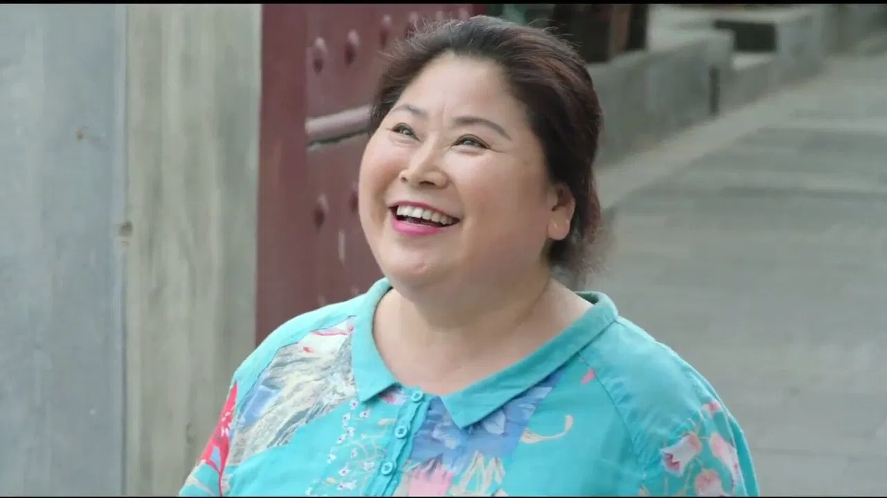 奇葩胖嫂 backdrop