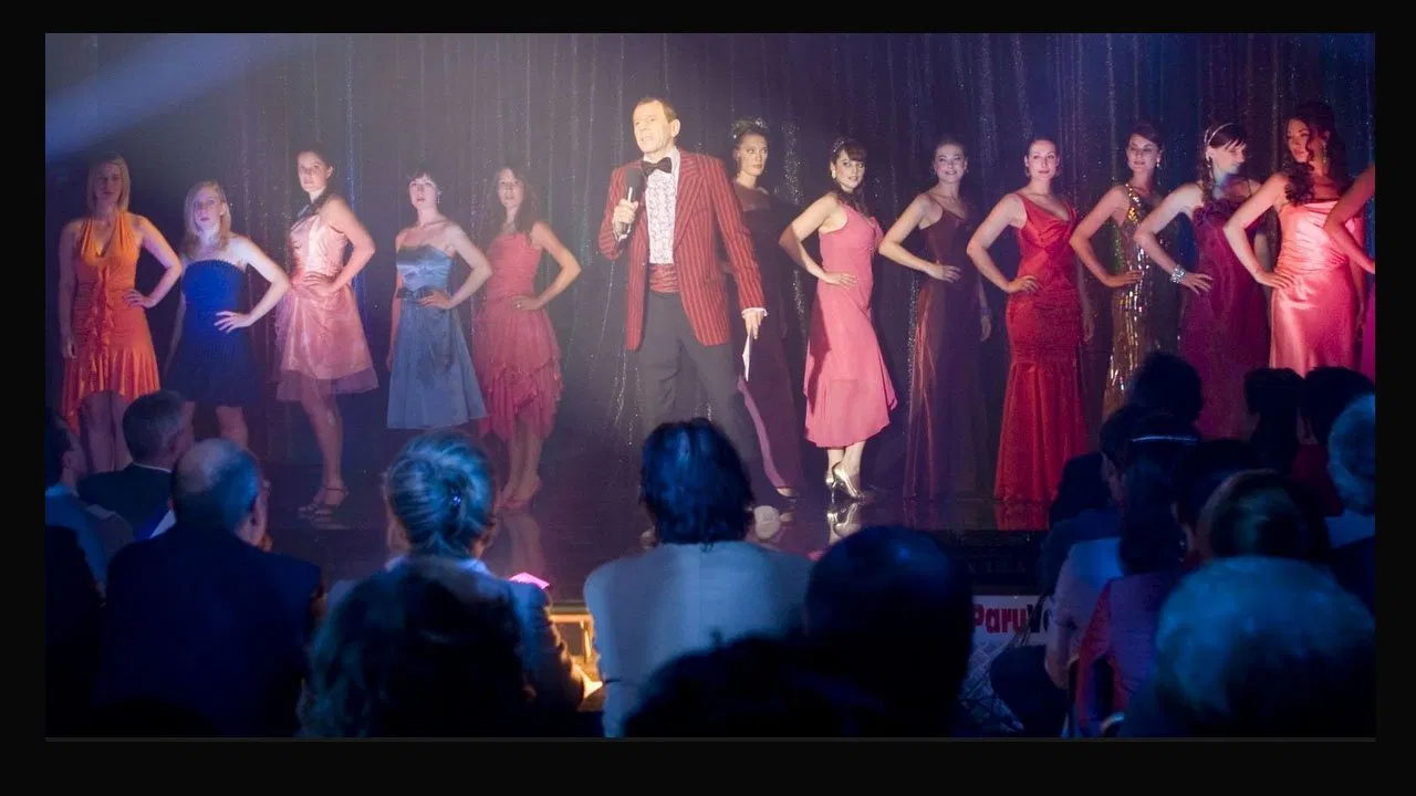 Beauties at War backdrop