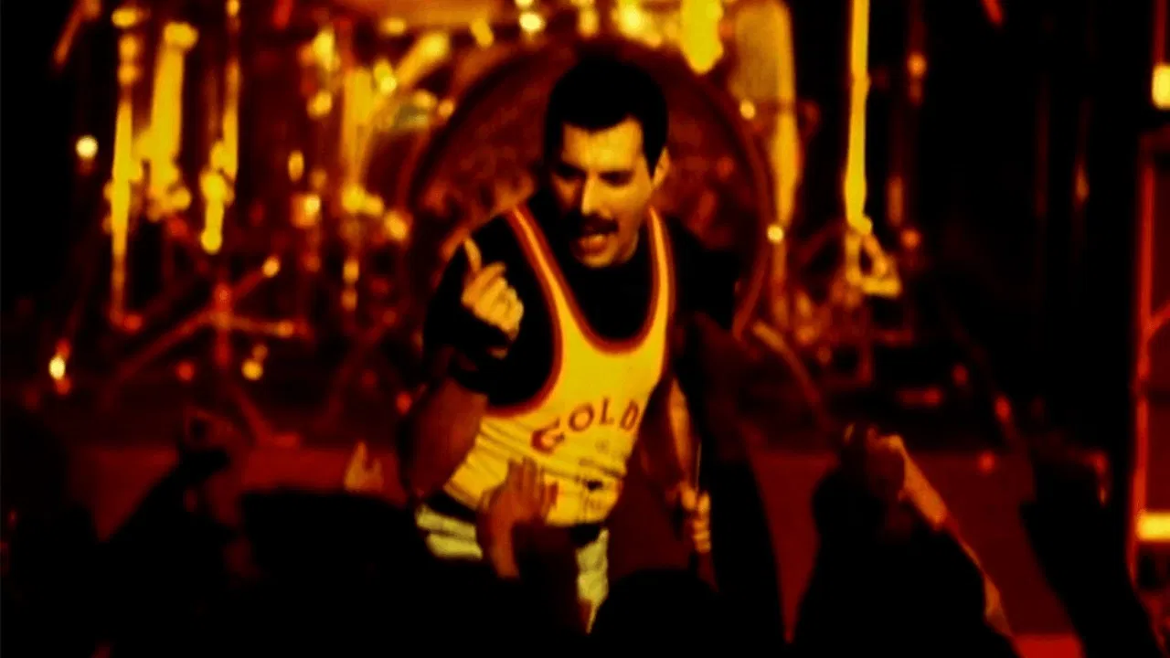 Queen: On the Rock Trail backdrop