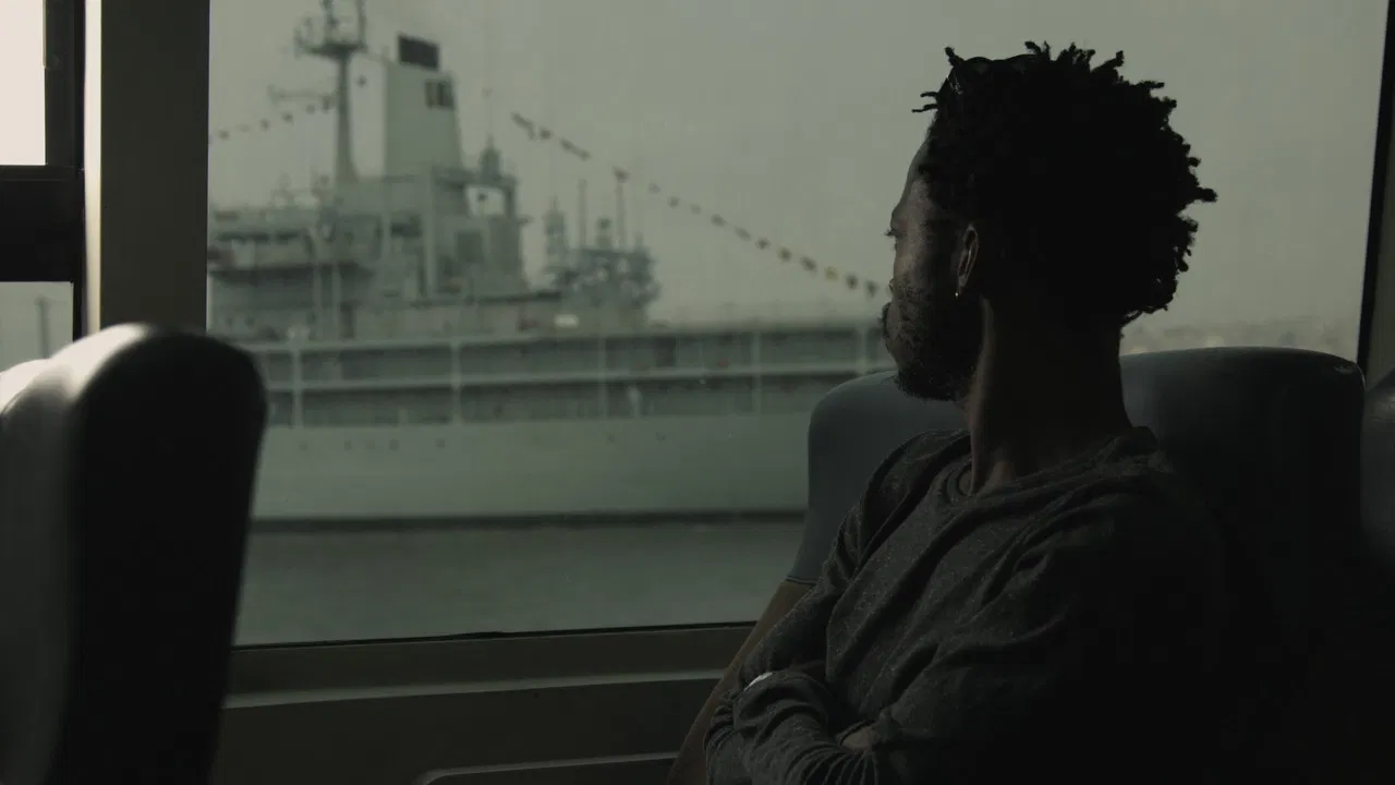 Nunca as minhas mãos ficam vazias backdrop