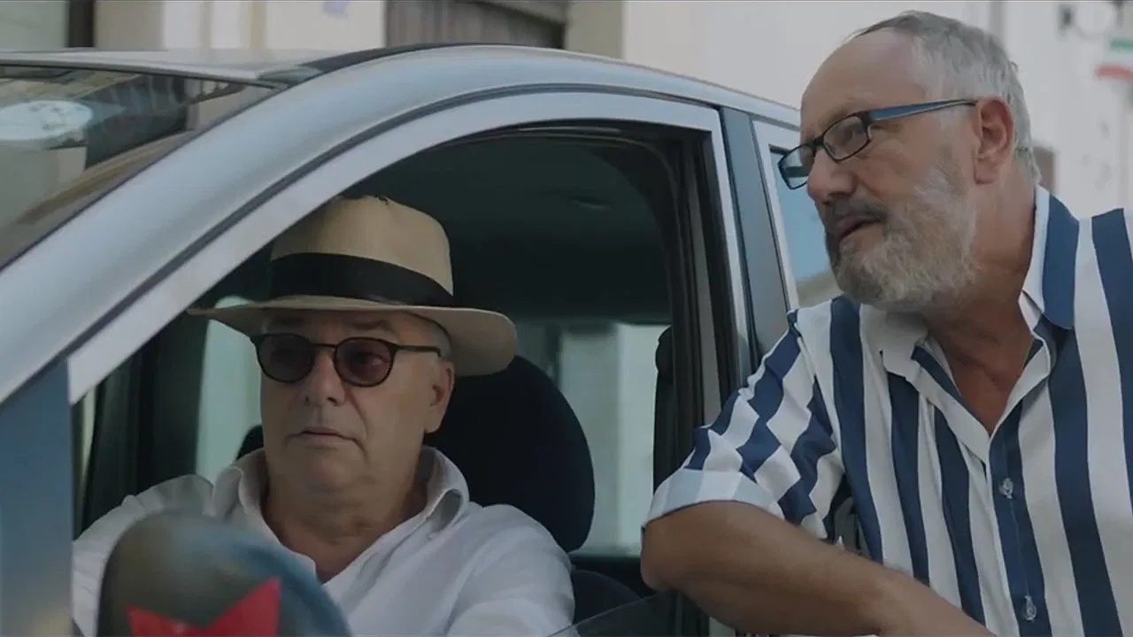 Two Lions to Venice backdrop