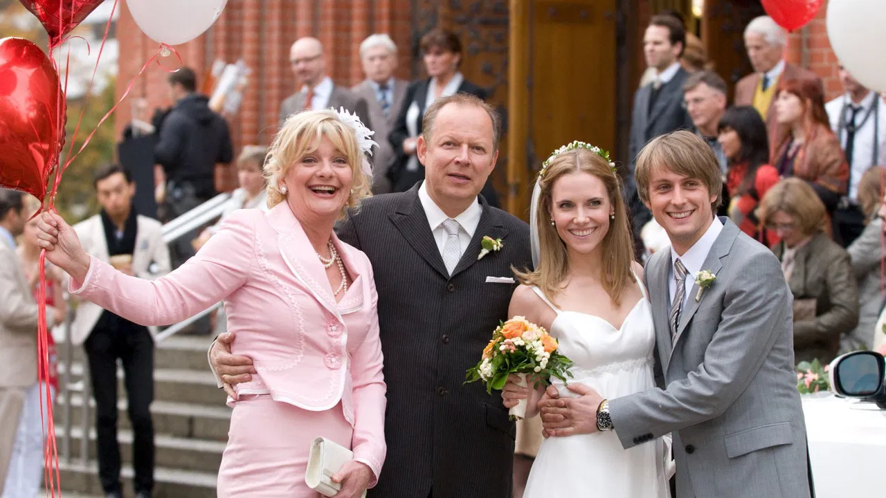 Hochzeitsreise zu Viert backdrop