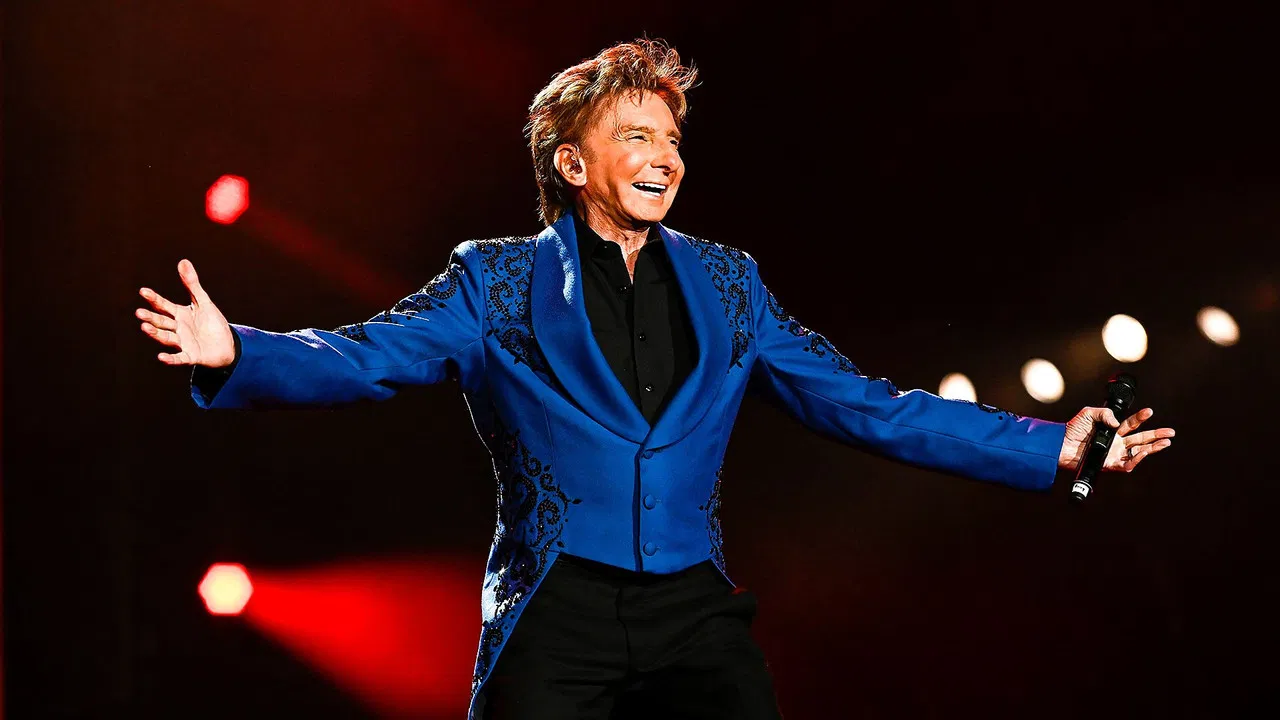 Barry Manilow at the BBC: Volume Two backdrop