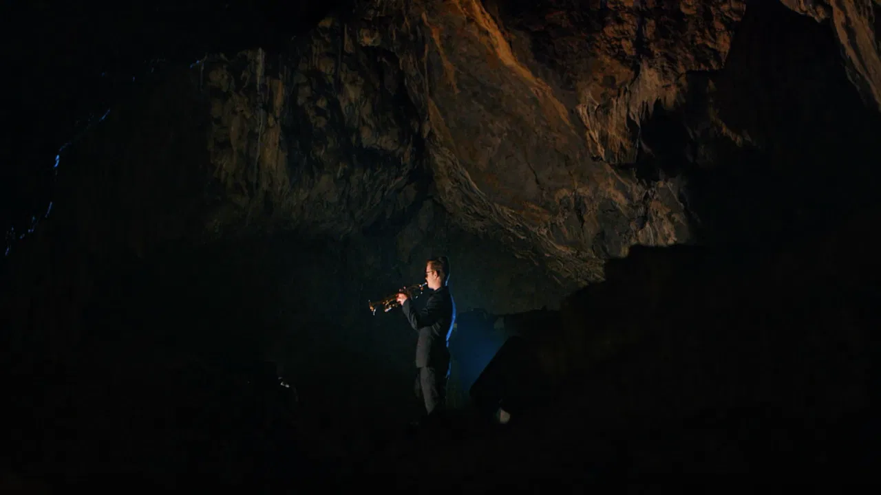 The Unanswered Ives - Wunderkind. Wall-Street-Gigant. Klangpionier backdrop