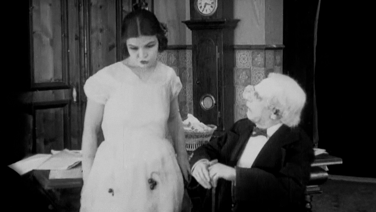 O Centenário backdrop