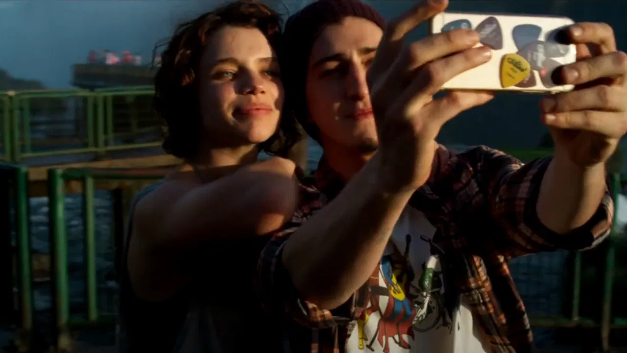 Alice & Só backdrop