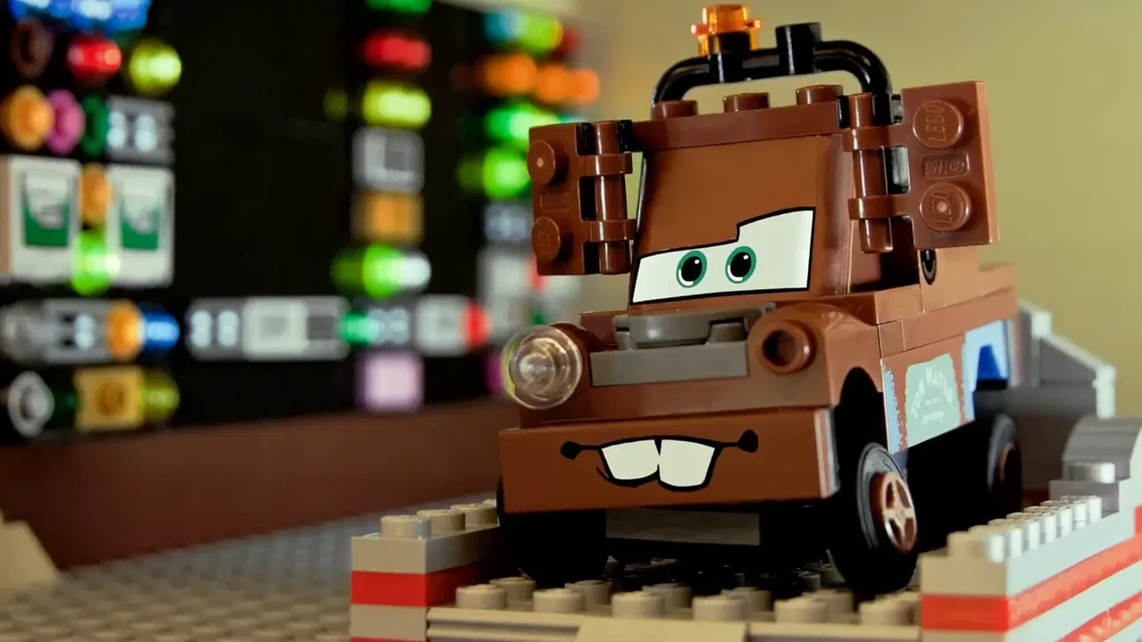 Mater's Brick Tales: The Great Race Case backdrop