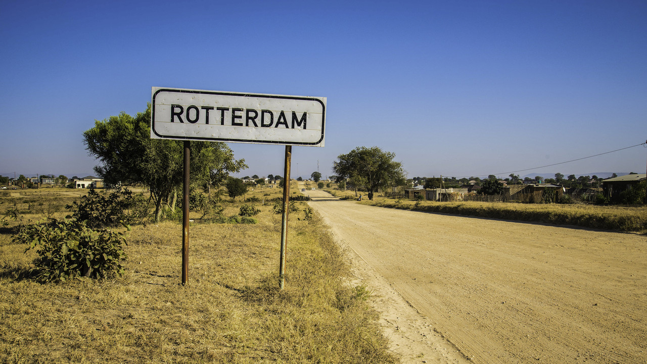 A Fool's Paradise backdrop