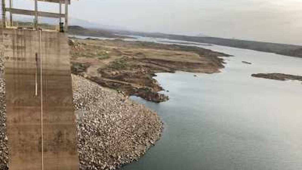 Memórias da Chuva backdrop