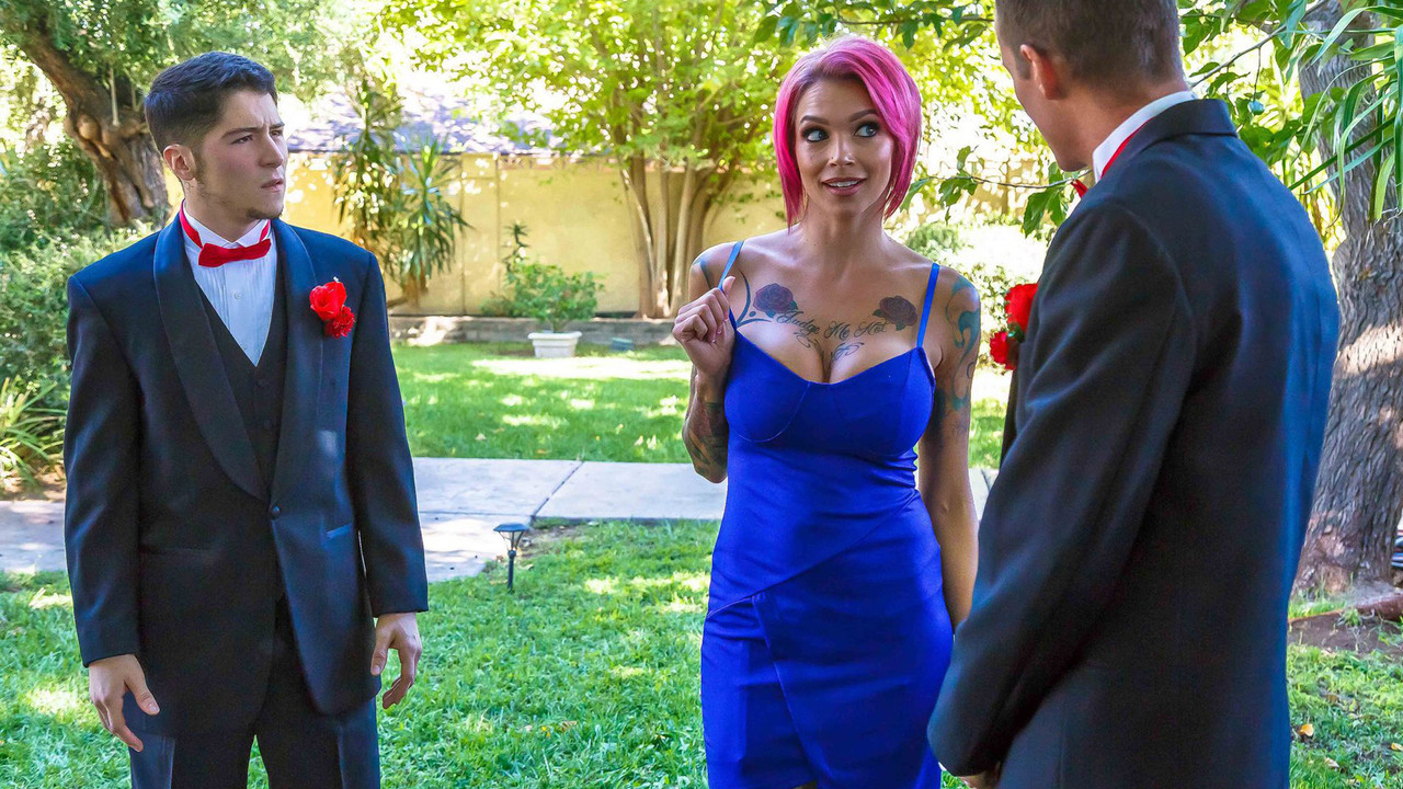 Wedding Belles backdrop