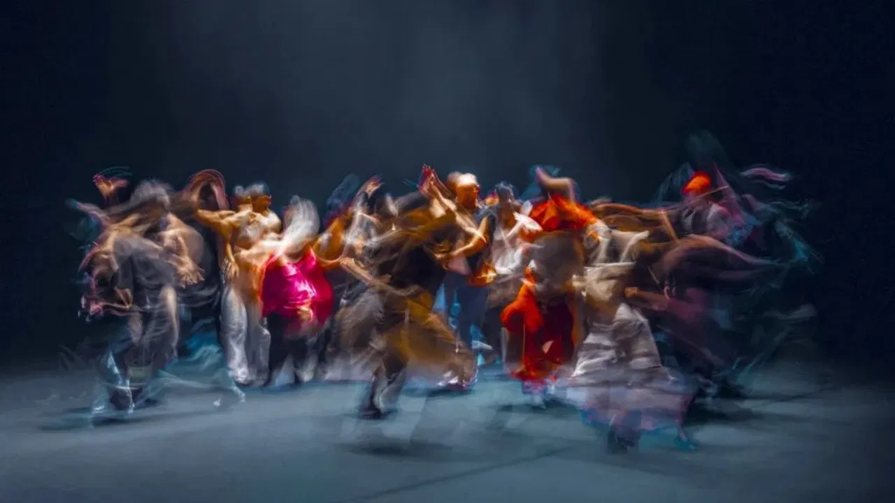 Apaches - Palet Garnier backdrop