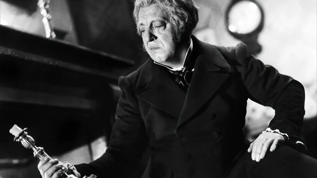 Les Misérables backdrop