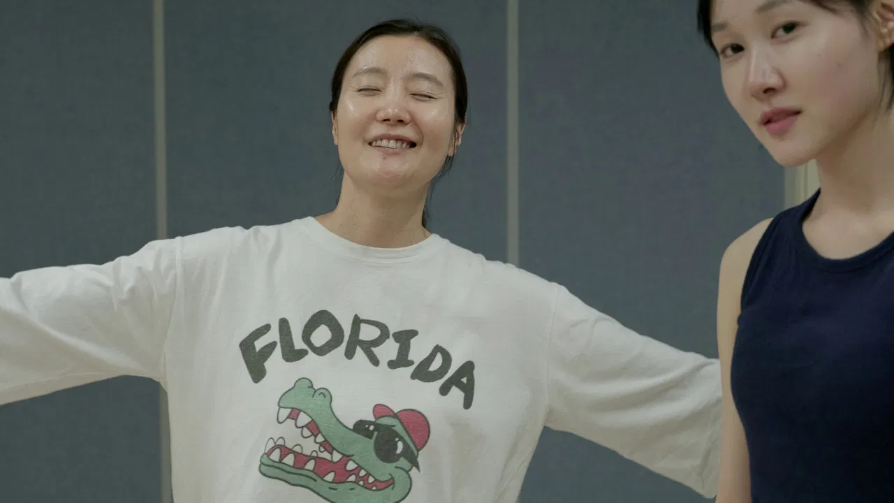 Waiting for the Delight backdrop