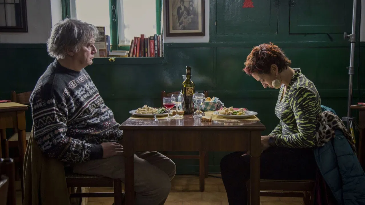 A Hole in the Head backdrop