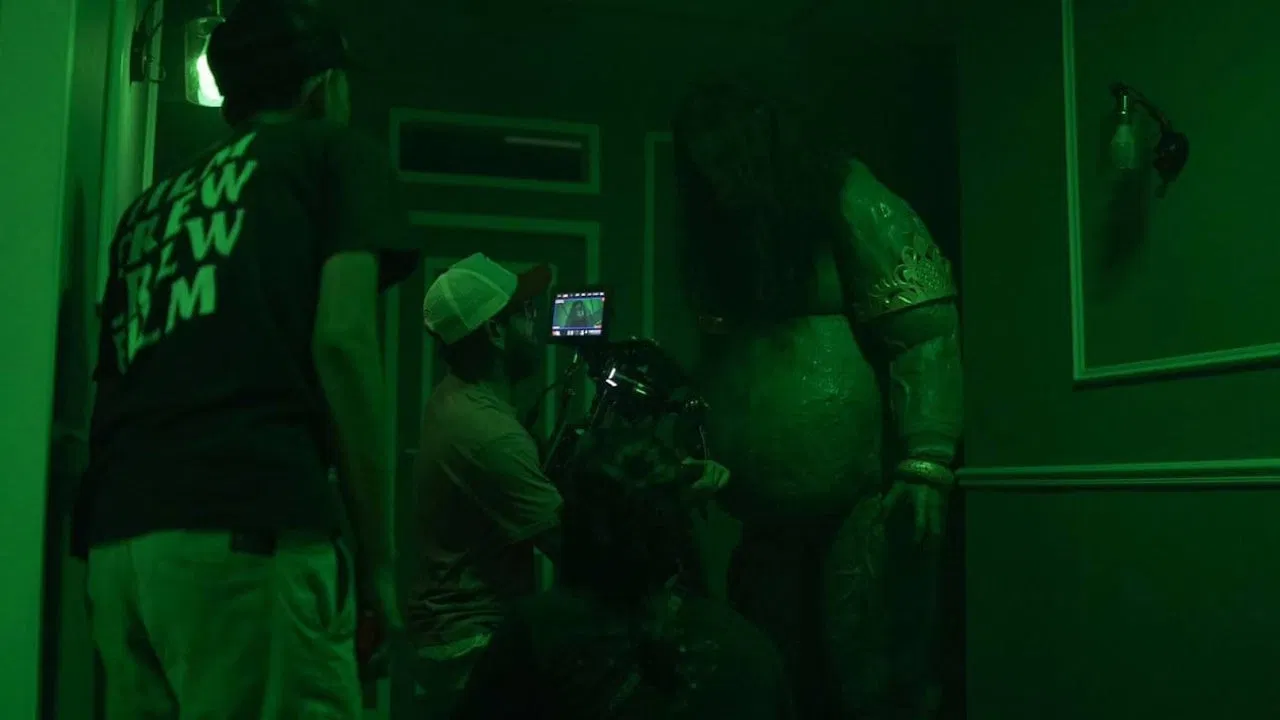 Penunggu Rumah: Buto Ijo backdrop