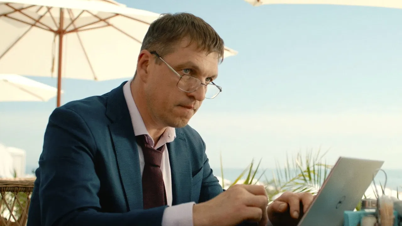 Light Acquaintance backdrop