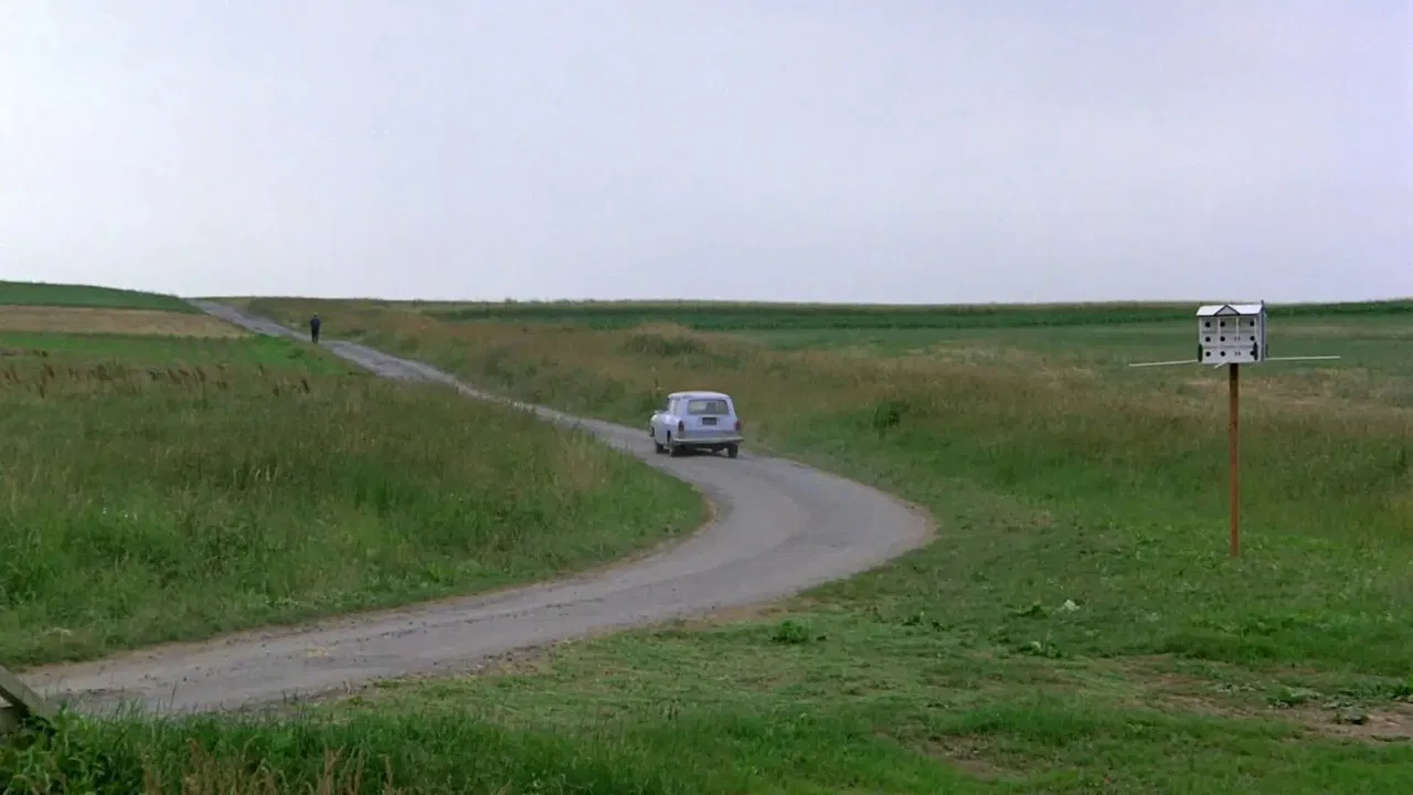 犬笛・娘よ backdrop