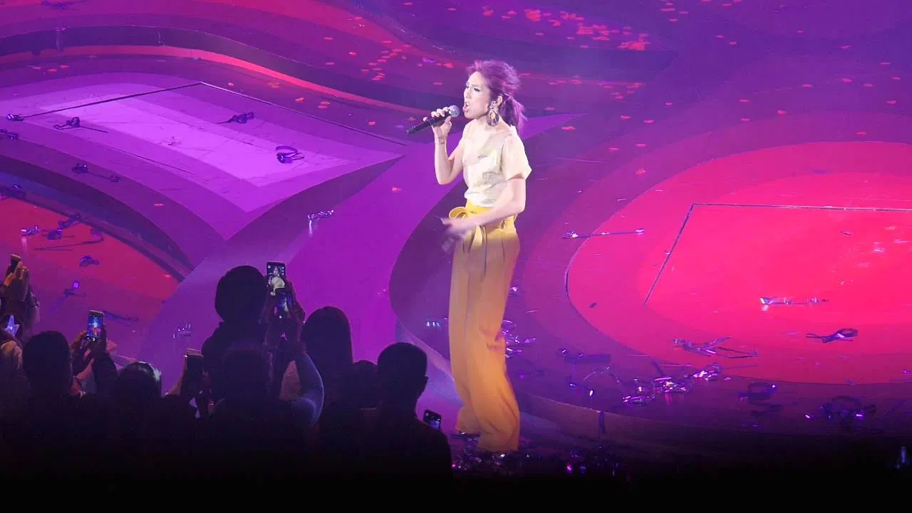 楊千嬅 Let's Begin 2015 世界巡迴演唱會香港紅館站 Miriam Yeung Let's Begin Concert World Tour 2015 backdrop