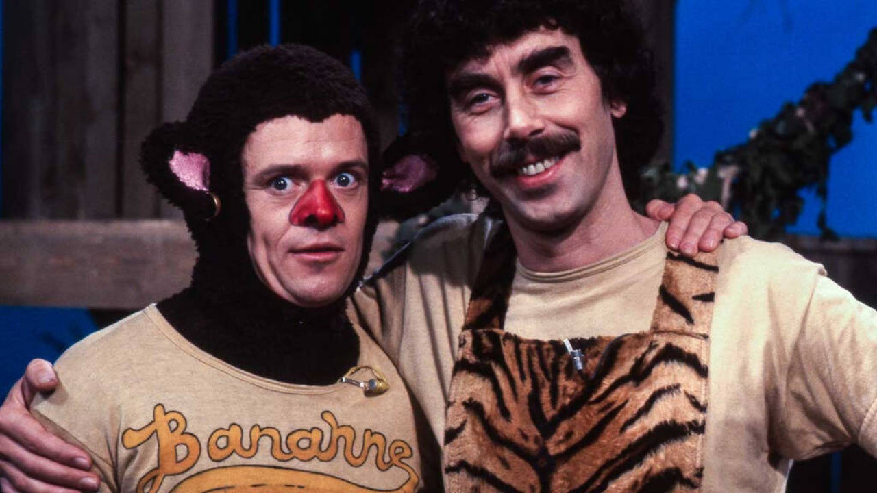 Trazan Apansson och Banarne backdrop