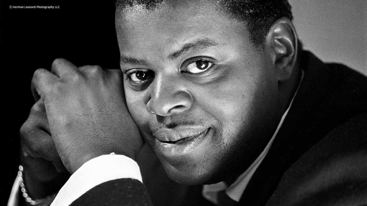Oscar Peterson: Black + White backdrop