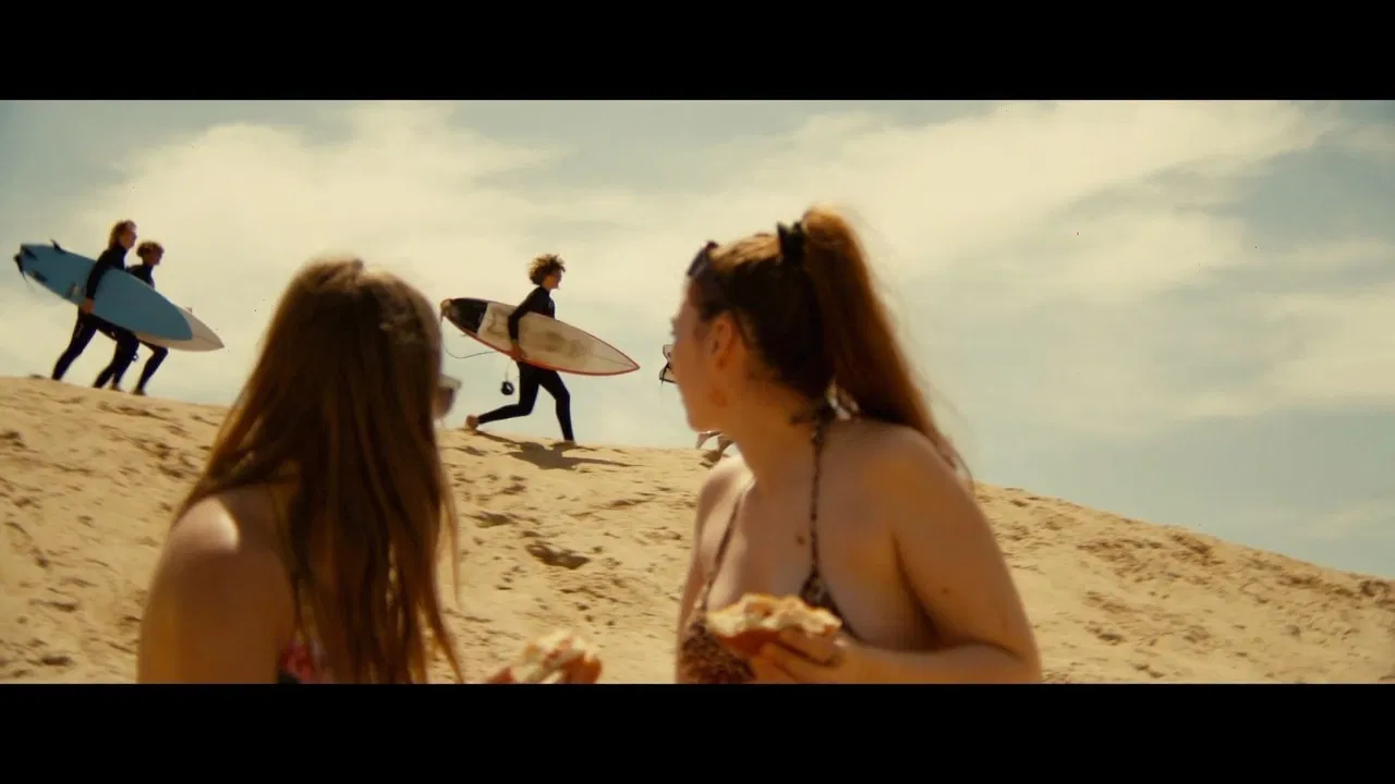 Amour Océan backdrop