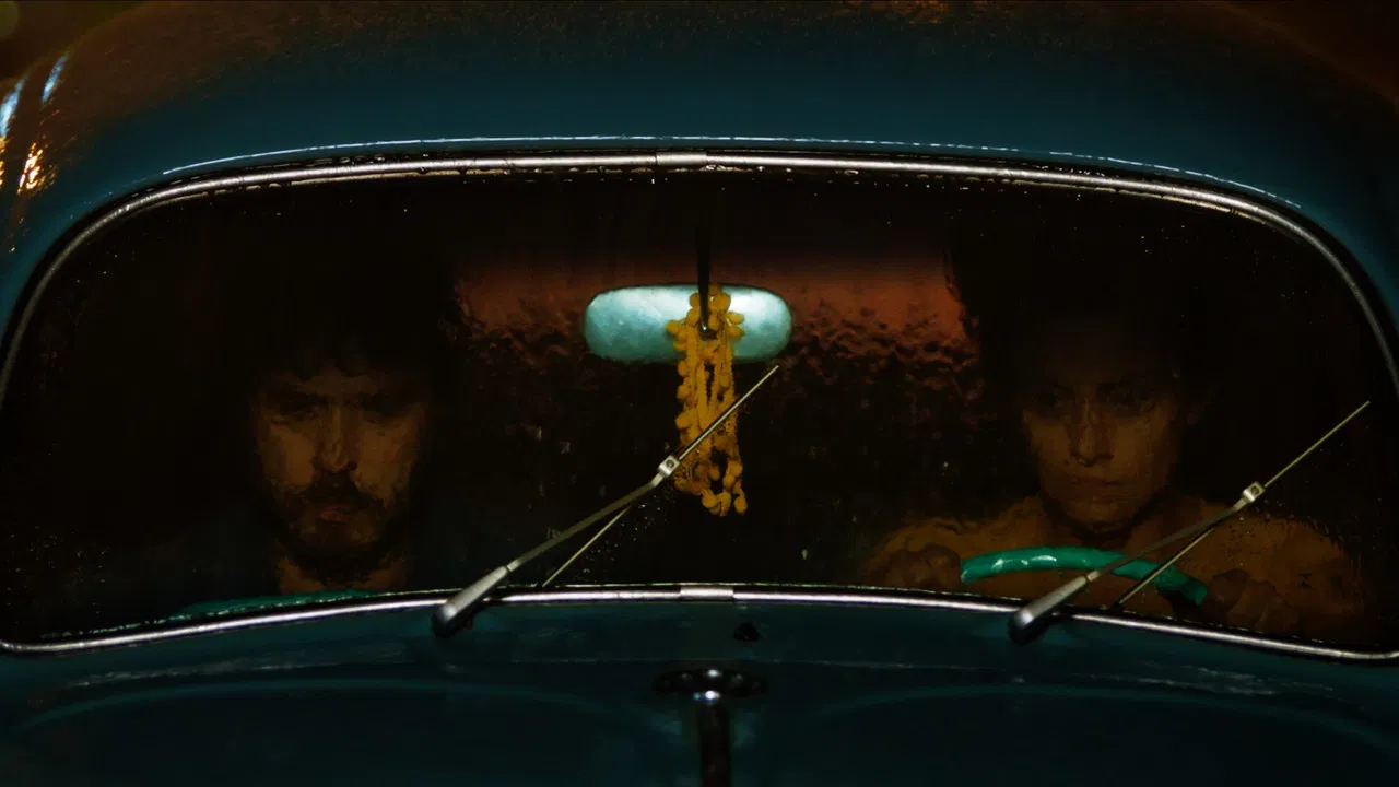 Infinitas Terras (Ou Relatos do Meu Tempo Crise) backdrop