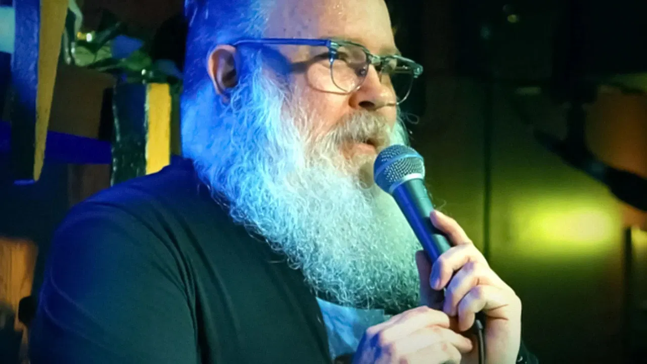 Ian Aber: Big Santa backdrop