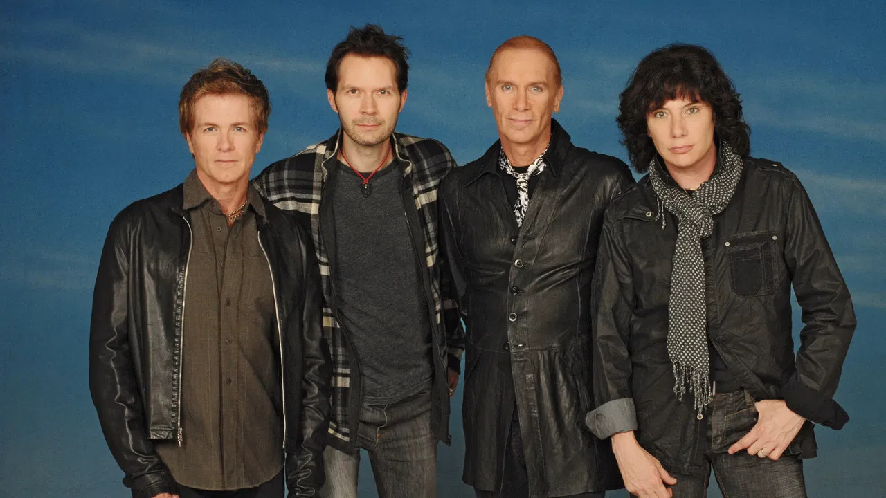 Big, Bigger, Biggest! The Best Of Mr. Big backdrop