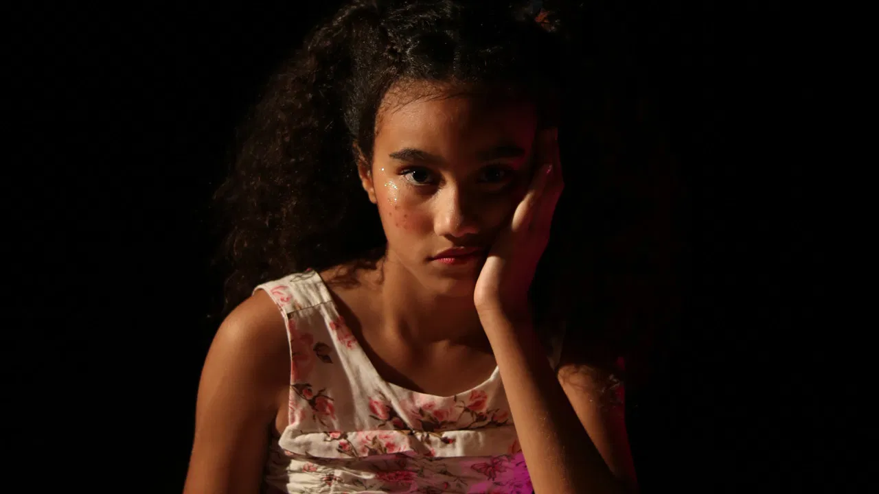 A Velha Maria backdrop