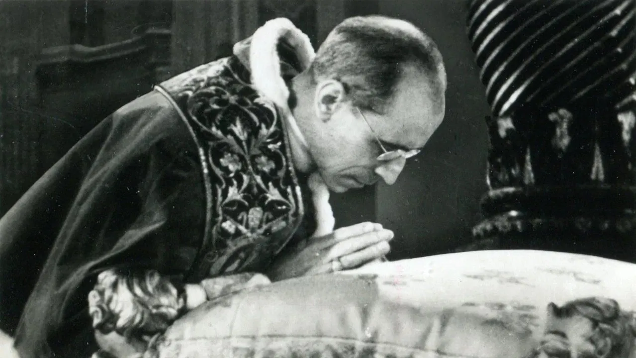 Guerra alla guerra backdrop