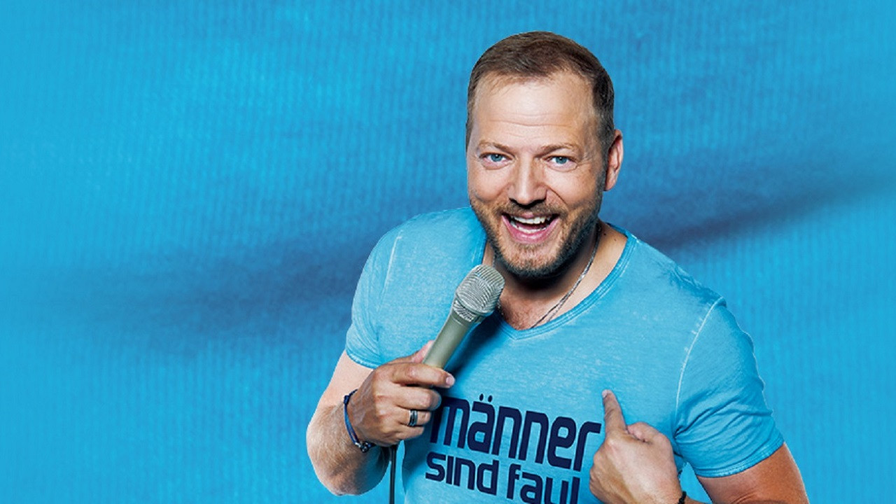 Mario Barth: Männer sind faul, sagen die Frauen backdrop