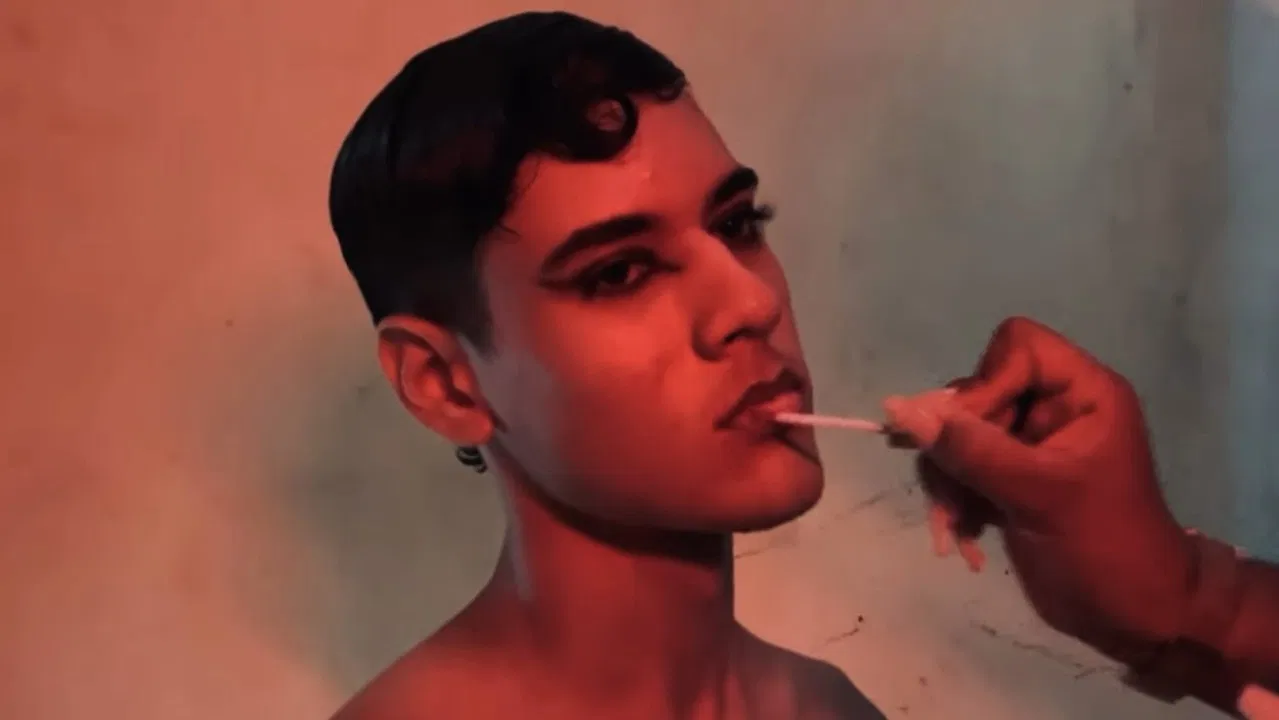 Me Encontre Na Esquina backdrop