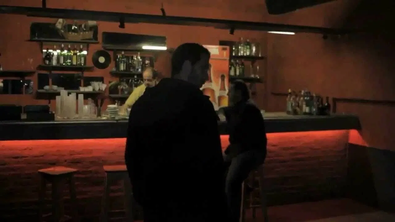 Rouge Amargo backdrop