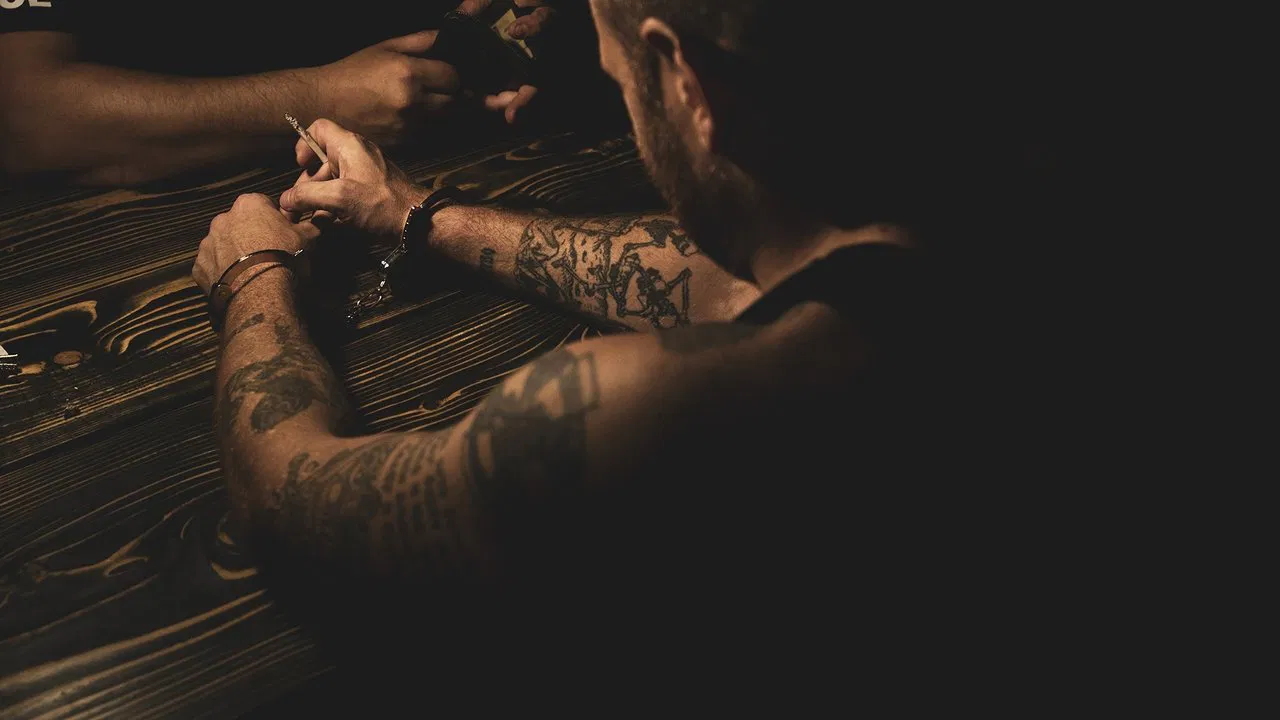 Guerra tra bande - Gang latine a Milano backdrop