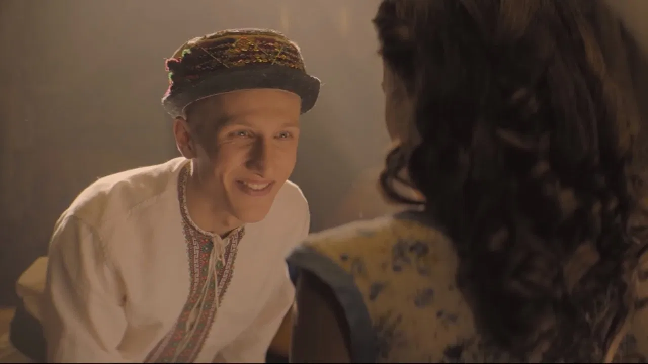 Noble Tramps backdrop