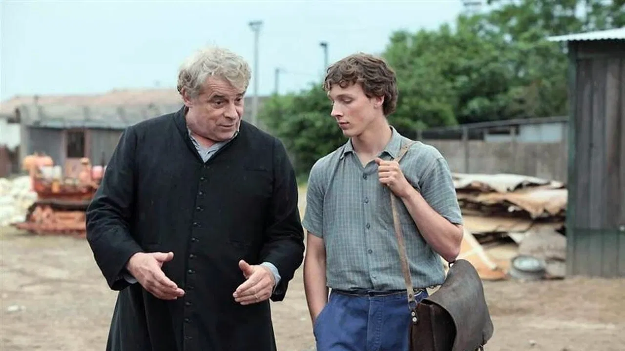 Joseph l'insoumis backdrop